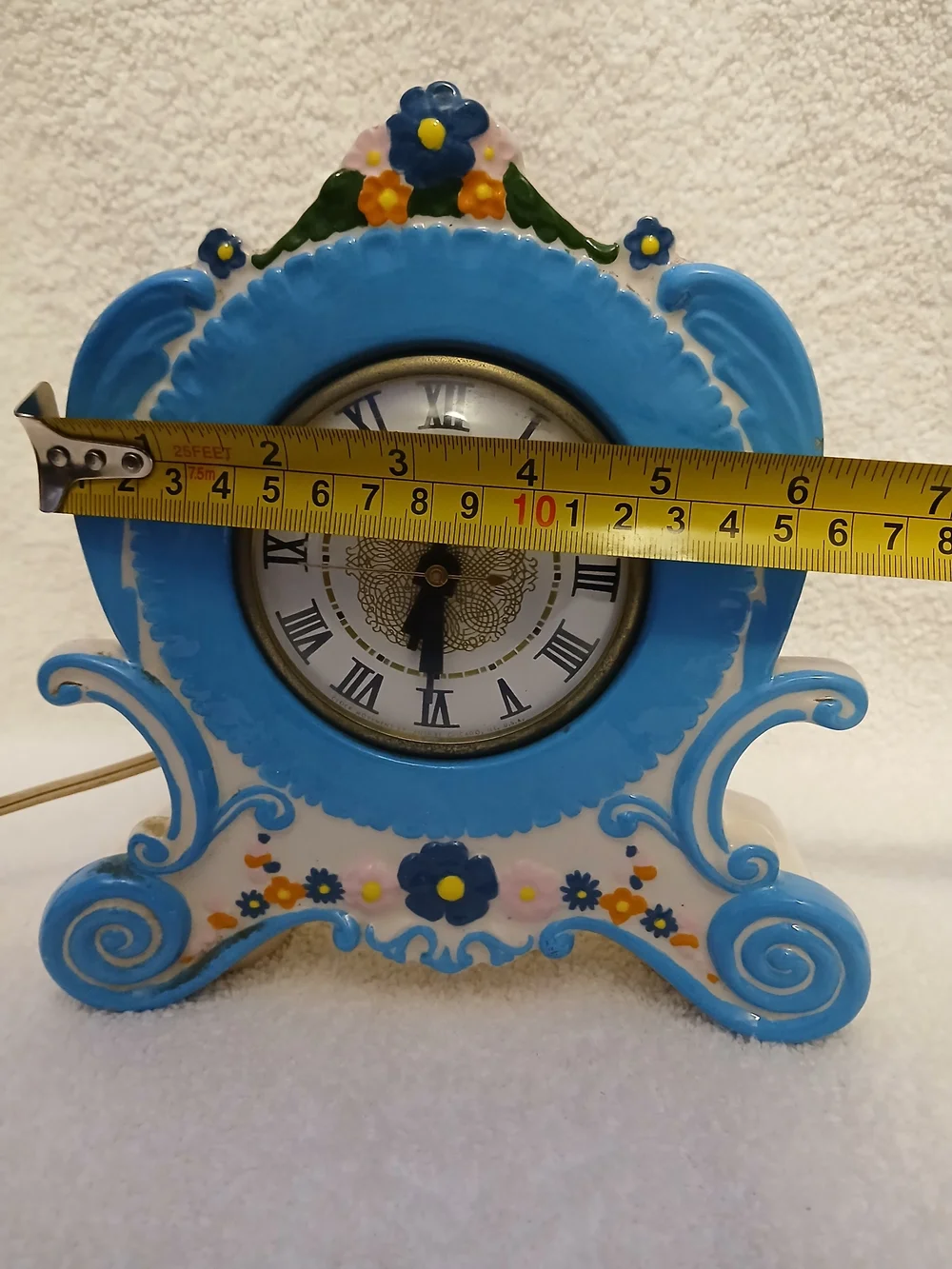 Vintage Ceramic Mantel Electric Clock Made In The Mid-to- late 20th Century.